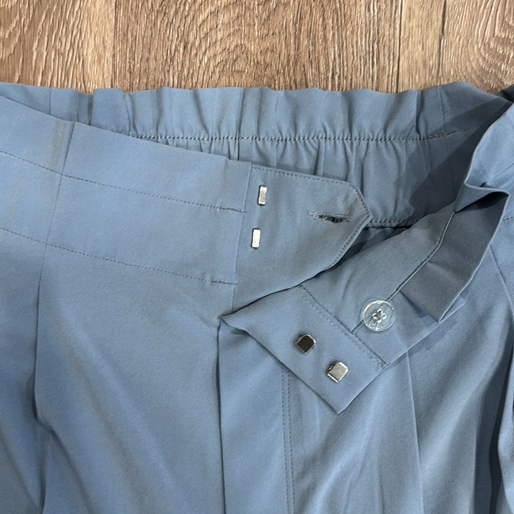 Athleta Skyline Feather Weight Belted Pant. Size 8. - Picture 4 of 10